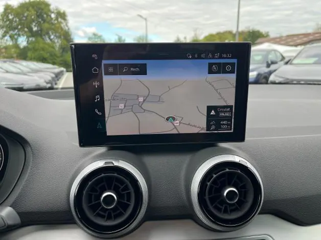AUDI Q2 35 TFSI S line S-tronic