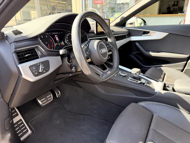 AUDI A4 Avant 40 TDI Sport quattro S-tronic