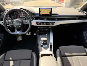 AUDI A4 Avant 40 TDI Sport quattro S-tronic