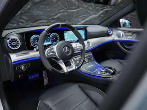 MERCEDES-BENZ E 63 S AMG 4matic *21" Felgen*Panorama*Sitzbelüftung*Massage*Ambientebeleuchtung*