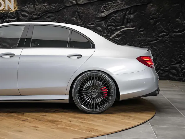 MERCEDES-BENZ E 63 S AMG 4matic *21" Felgen*Panorama*Sitzbelüftung*Massage*Ambientebeleuchtung*