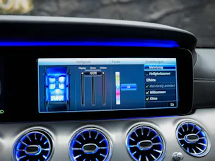 MERCEDES-BENZ E 63 S AMG 4matic *21" Felgen*Panorama*Sitzbelüftung*Massage*Ambientebeleuchtung*