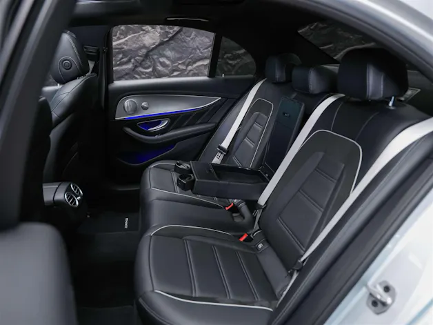 MERCEDES-BENZ E 63 S AMG 4matic *21" Felgen*Panorama*Sitzbelüftung*Massage*Ambientebeleuchtung*