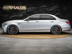 MERCEDES-BENZ E 63 S AMG 4matic *21" Felgen*Panorama*Sitzbelüftung*Massage*Ambientebeleuchtung*