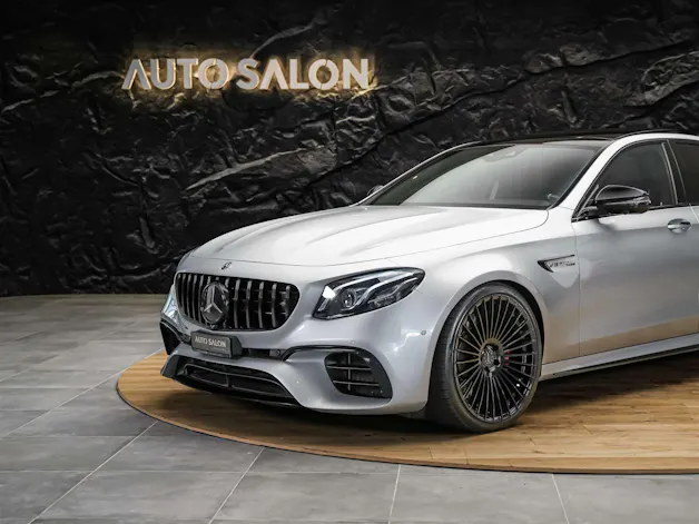MERCEDES-BENZ E 63 S AMG 4matic *21" Felgen*Panorama*Sitzbelüftung*Massage*Ambientebeleuchtung*