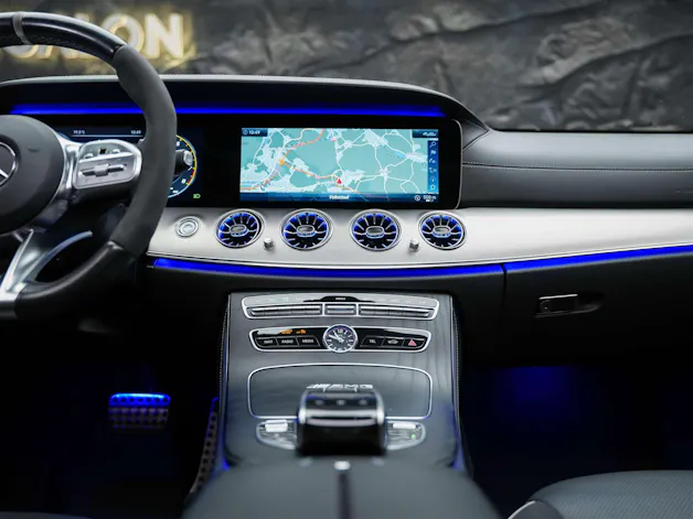 MERCEDES-BENZ E 63 S AMG 4matic *21" Felgen*Panorama*Sitzbelüftung*Massage*Ambientebeleuchtung*