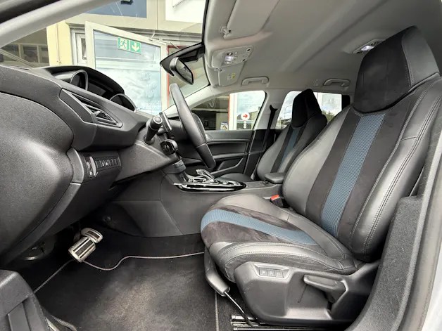 PEUGEOT 308 SW 1.2 Pure Tech Tech Edition EAT8