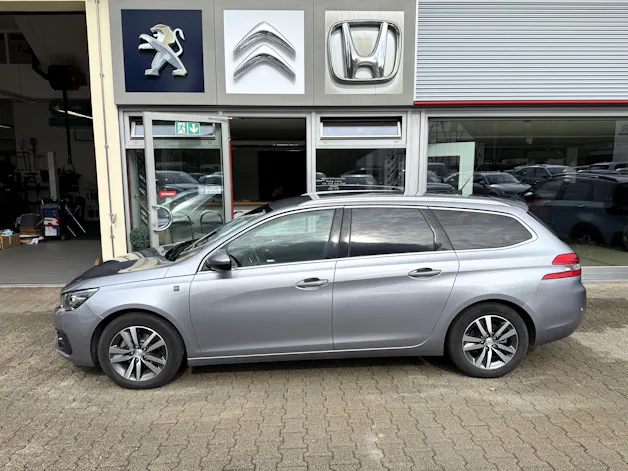 PEUGEOT 308 SW 1.2 Pure Tech Tech Edition EAT8