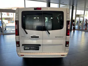 RENAULT Trafic Blue dCi 170 Passenger Techno EDC