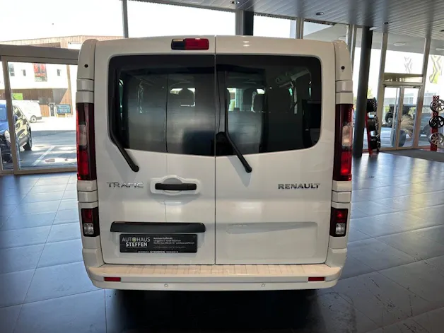 RENAULT Trafic Blue dCi 170 Passenger Techno EDC