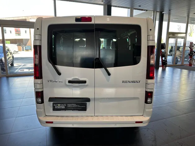 RENAULT Trafic Blue dCi 170 Passenger Techno EDC