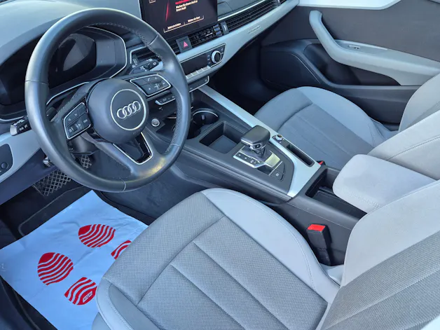 AUDI A4 Avant 40 TDI Attraction quattro S-tronic