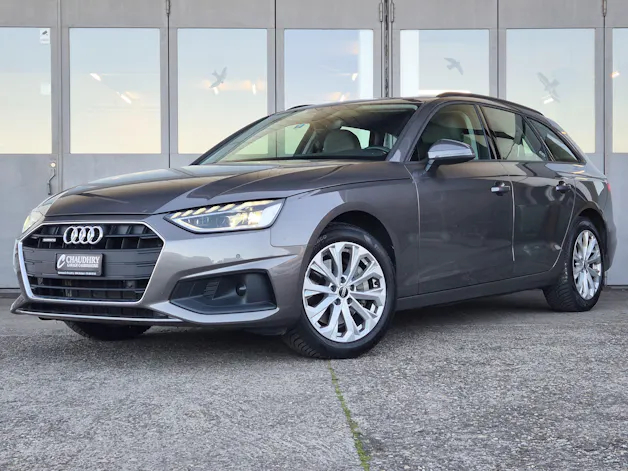 AUDI A4 Avant 40 TDI Attraction quattro S-tronic