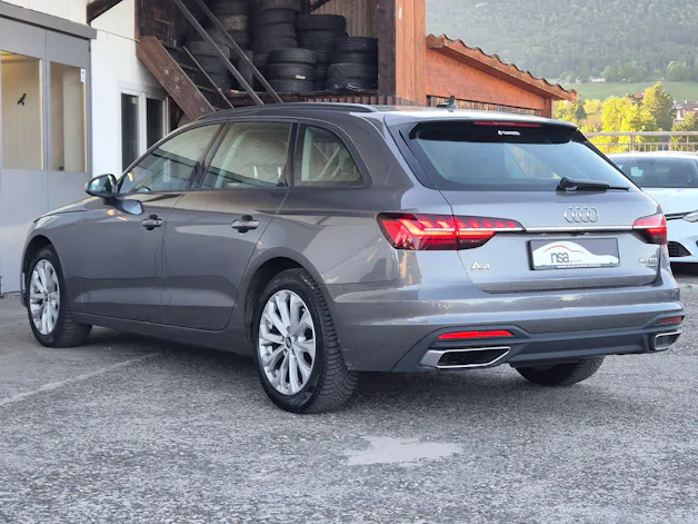 AUDI A4 Avant 40 TDI Attraction quattro S-tronic