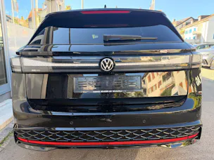VW ID.7 TOURER GTX 340 PS 4MOTION *** VOLLAUSSTATTUG IN GRENADILSCHWARZ ***