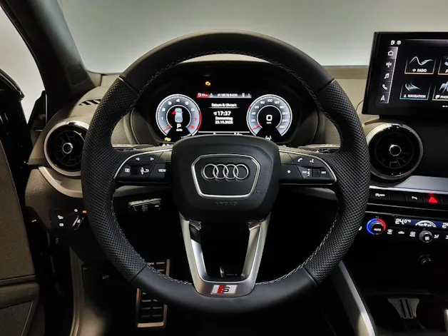 AUDI Q2 35 TFSI S line S-tronic