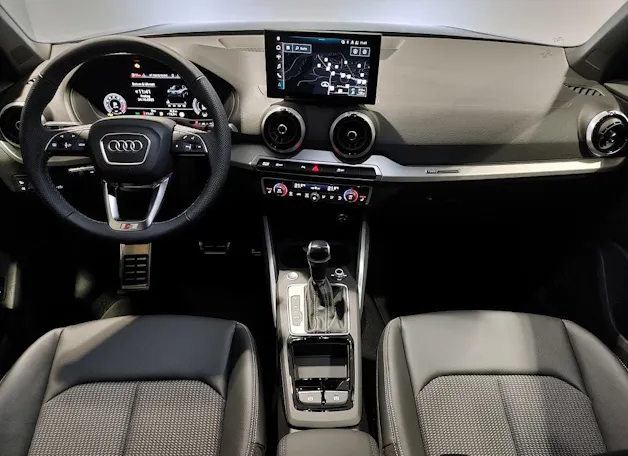 AUDI Q2 35 TFSI S line S-tronic