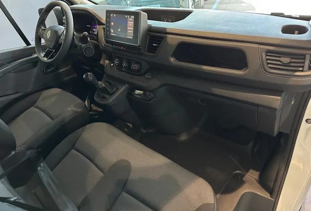 RENAULT Trafic 2.0 Blue dCi 130 Advance L1H1 EN