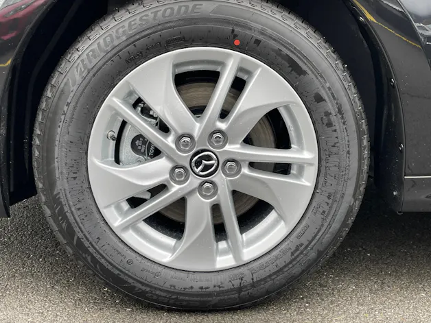 MAZDA 2 Hybrid Centre-line
