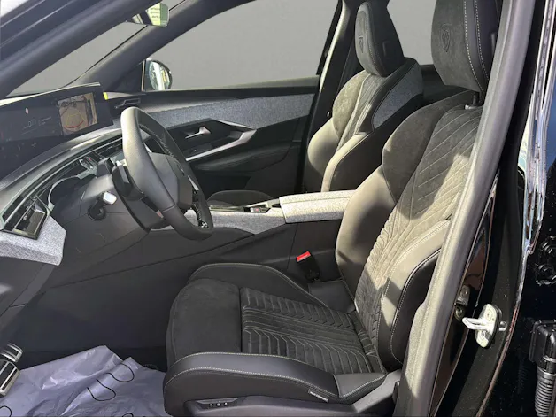 PEUGEOT 5008 195 Plug-in Hybrid e-DCS7 GT Exclusive