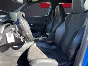 PEUGEOT 2008 1.2 GT Pack