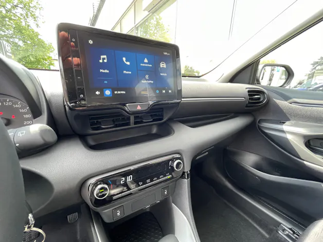 MAZDA 2 Hybrid Centre-line
