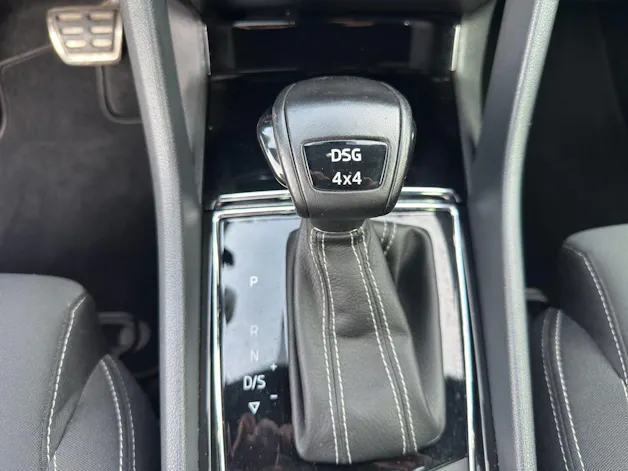 SKODA Karoq 2.0 TSI SportLine 4x4 DSG