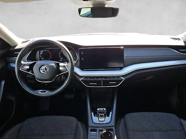 SKODA Octavia Combi 2.0 TDI 200 Style 4x4 DSG*ab Service/MFK*8- Fach Räder*LED Matrix*Kamera*