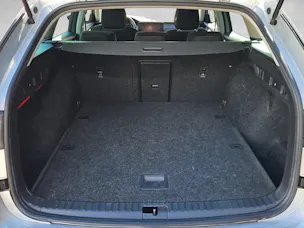 SKODA Octavia Combi 2.0 TDI 200 Style 4x4 DSG*ab Service/MFK*8- Fach Räder*LED Matrix*Kamera*