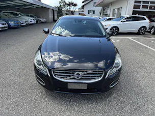 VOLVO V60 2.4 D5 Summum AWD
