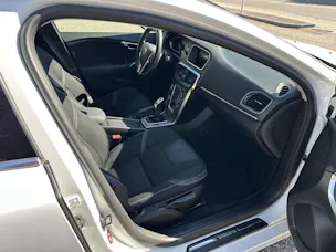 VOLVO V40 1.6 D2 Momentum Heico S/S
