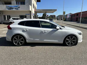 VOLVO V40 1.6 D2 Momentum Heico S/S