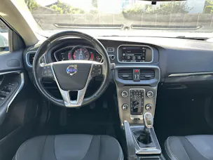 VOLVO V40 1.6 D2 Momentum Heico S/S