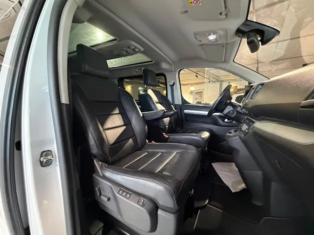 PEUGEOT Traveller Standard 2.0 BlueHDi 180 Business VIP S/S