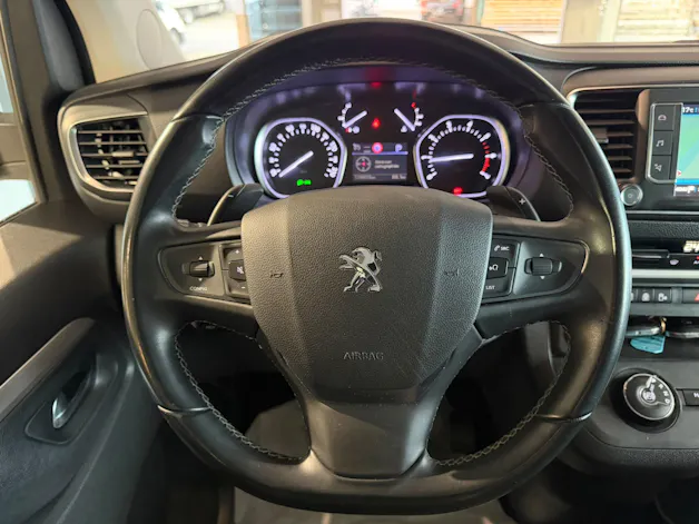 PEUGEOT Traveller Standard 2.0 BlueHDi 180 Business VIP S/S