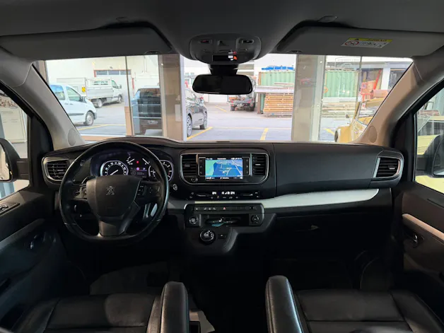 PEUGEOT Traveller Standard 2.0 BlueHDi 180 Business VIP S/S