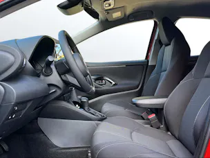 Toyota Yaris 1.5 VVT-i HSD Trend