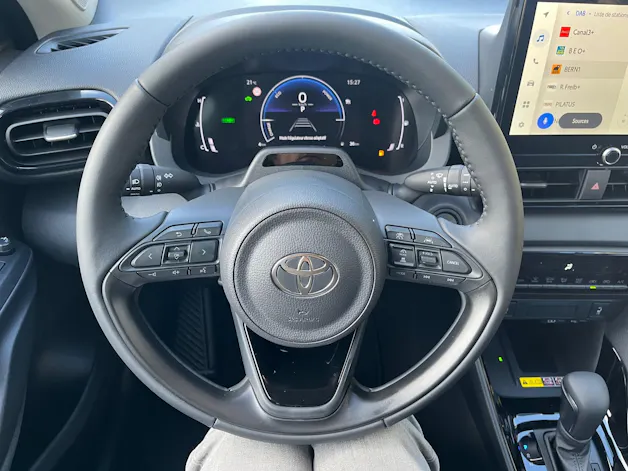 Toyota Yaris 1.5 VVT-i HSD Trend