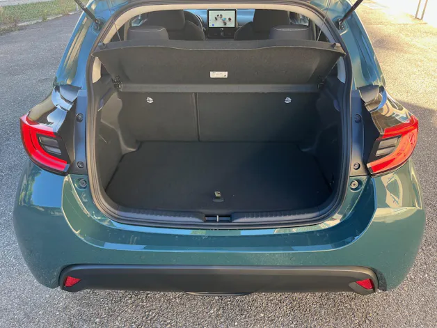 Toyota Yaris 1.5 VVT-i HSD Trend