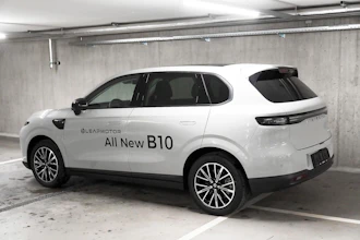 https://vehicle.imgix.net/4474582/c2ed250a-2943-4940-a035-dbf6b8089b1f.jpg