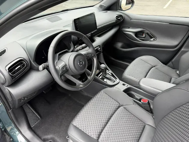 MAZDA 2 1.5 Hybrid Homura