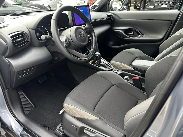 Toyota Yaris Cross 1.5 VVT-i HSD Premium AWD-i