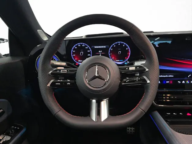 MERCEDES-BENZ CLA 220 AMG Line 4Matic