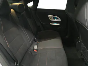 MERCEDES-BENZ CLA 220 AMG Line 4Matic
