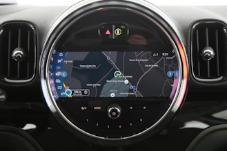 https://vehicle.imgix.net/4474713/e9dc0cb6-04a6-4d65-b9a2-a2bedc975ae5.jpg