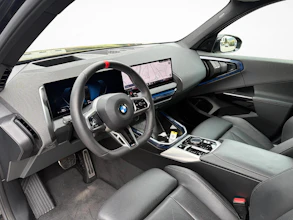 https://vehicle.imgix.net/4474740/32545e3b-5232-4268-9ed1-d6330fd82d7e.jpg