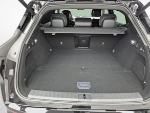 https://vehicle.imgix.net/4474766/28046901-9e05-414c-a6ce-df4ade0b46da.jpg