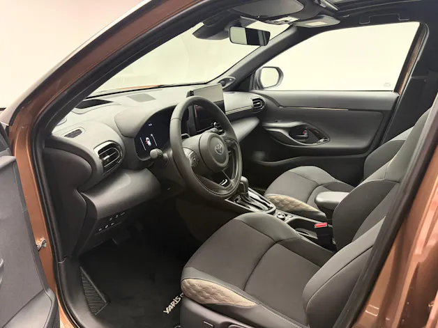 Toyota Yaris Cross 1.5 VVT-i HSD Premium AWD-i