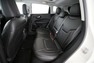 https://vehicle.imgix.net/4474790/326894e9-5d3b-48e8-ae95-a3d9975e8a31.jpg