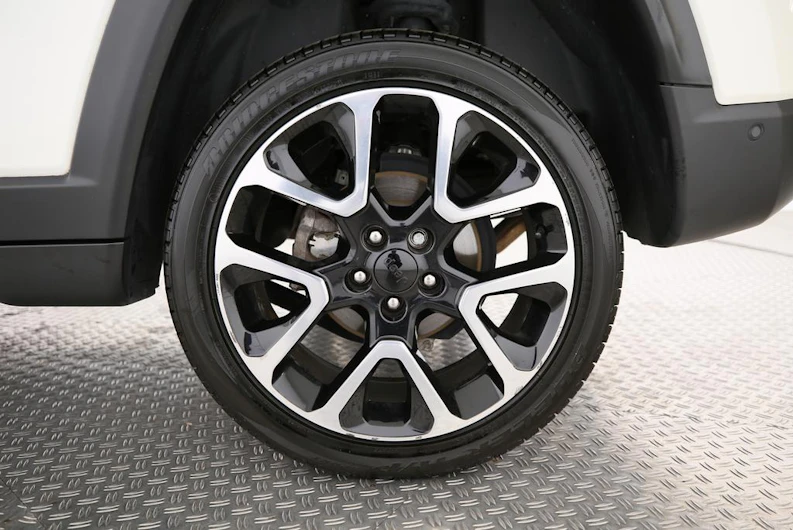 image du véhicule JEEP COMPASS